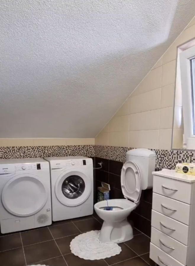 Apartman Avram Kotor Varos Екстериор снимка