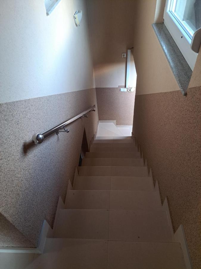 Apartman Avram Kotor Varos Екстериор снимка